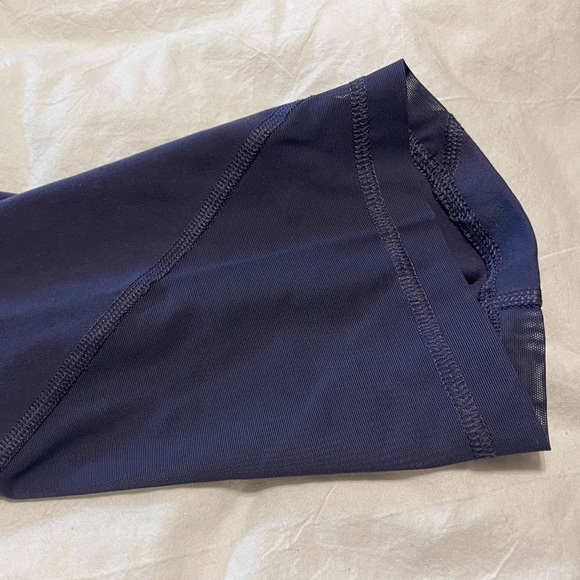 Old Navy Powersoft Cropped Legging - Picture 6 of 6